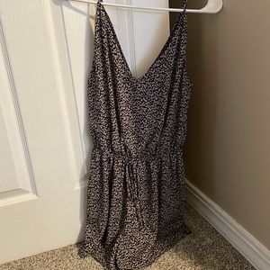 Soprano women’s romper size small